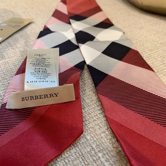 SOLD Burberry Twilly SOLD - Picture 2 of 7